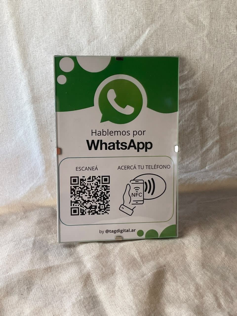 Diseño estándar: Display · WhatsApp